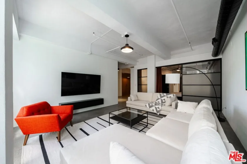 849 S Broadway #603 photo 6
