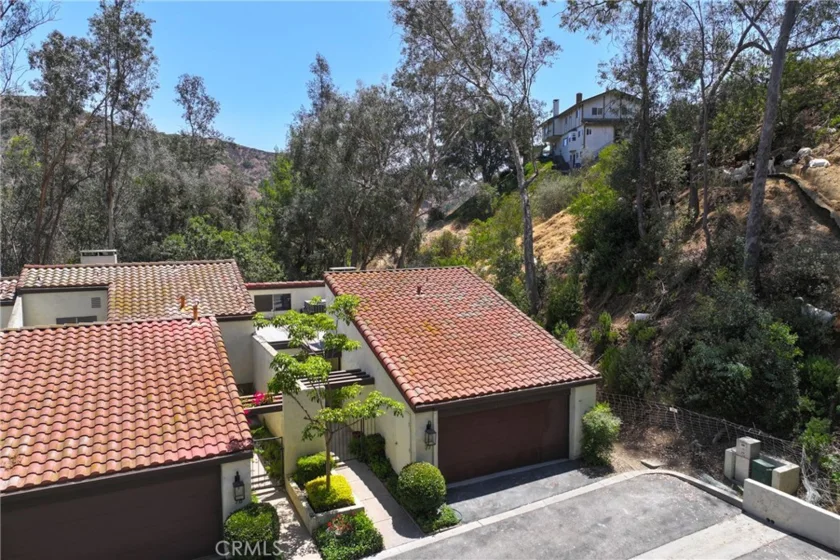 77 Barmore Court photo 42