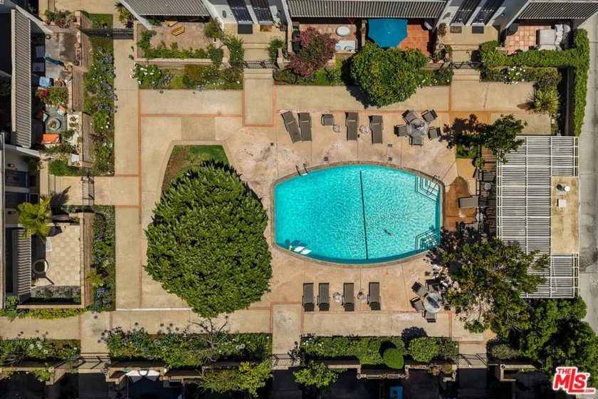 4707 La Villa Marina #J photo 32