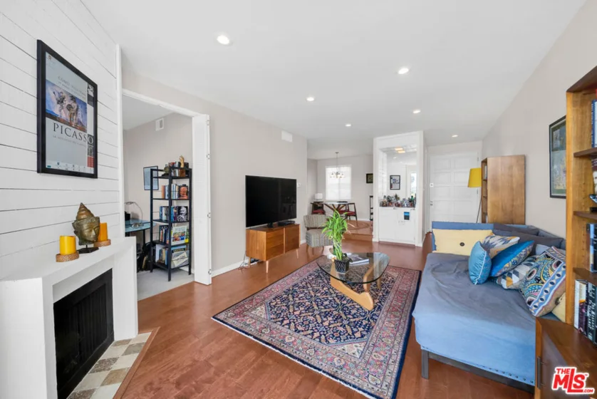 3315 Griffith Park Boulevard #203 photo 1