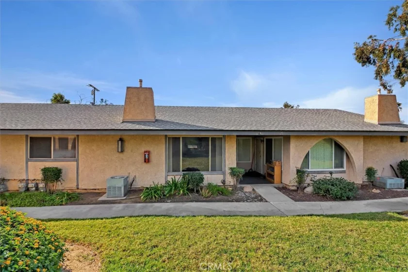 2891 Canyon Crest Drive #19 photo 1