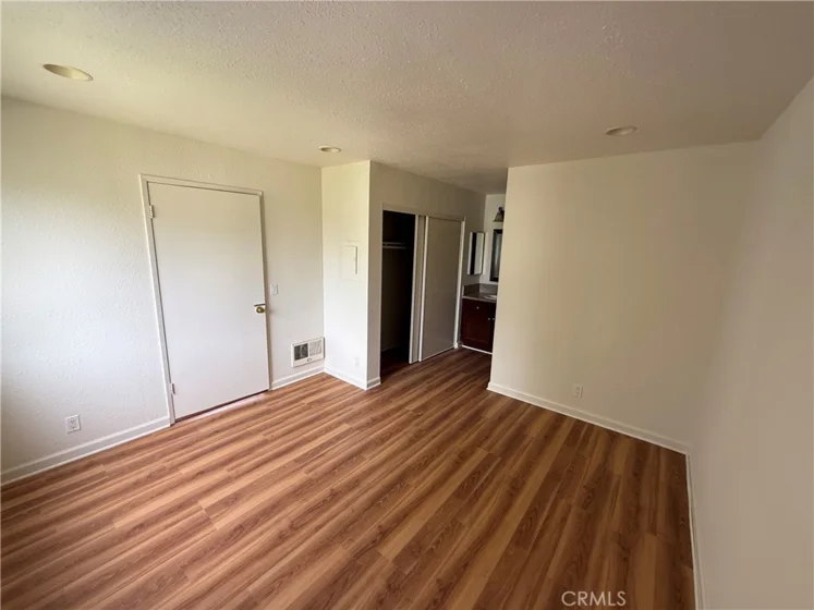 619 N Bristol #23 photo 11