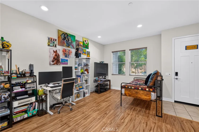 4810 Long Beach photo 3