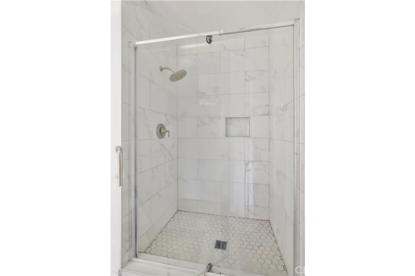 4343 Finley Avenue #27 photo 14