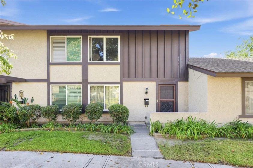 7043 Fulton Way photo 3