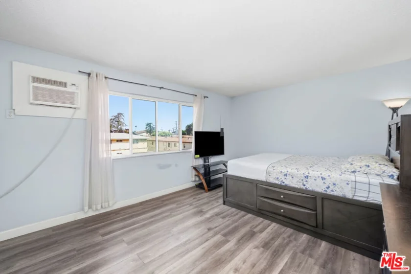 8800 Cedros Avenue #212 photo 12