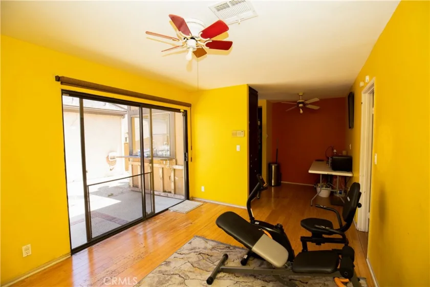 8430 Winnetka Avenue #20 photo 8