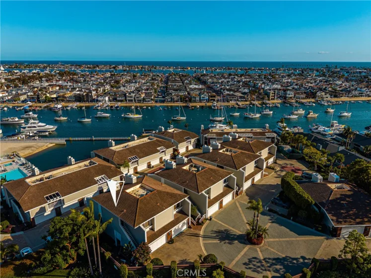 994 Bayside Cove photo 5