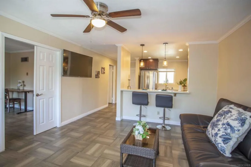 7545 Charmant #1516 photo 18