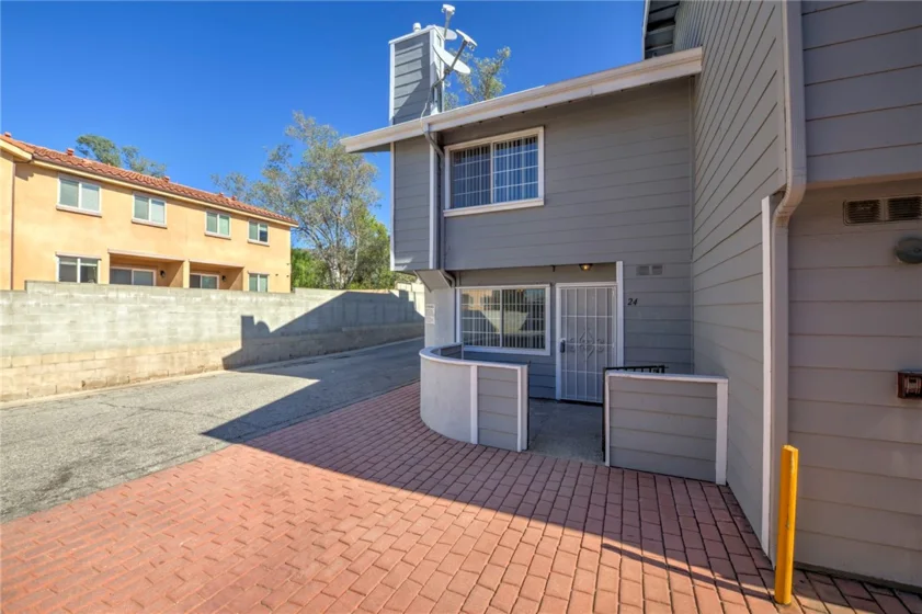 14425 Foothill #24 photo 5