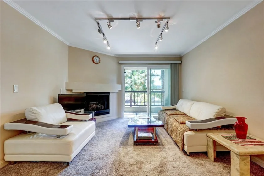 5545 Canoga Avenue #220 photo 8