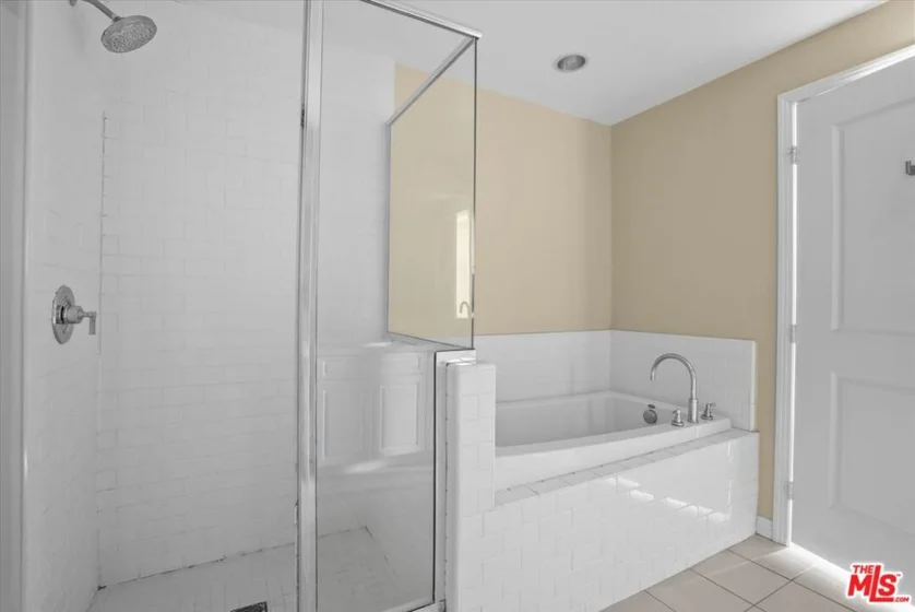 4050 Glencoe Avenue #309 photo 21
