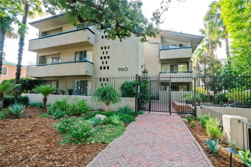 960 San Pasqual Street #109 photo 1