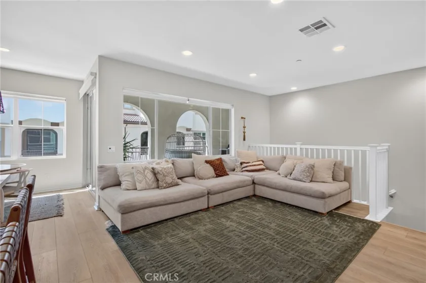 604 White Oaks photo 12