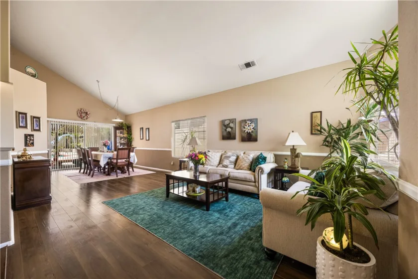 24357 Gitano Drive photo 3