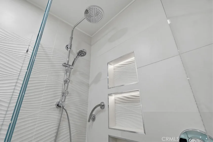 363 Newport Avenue #302 photo 30