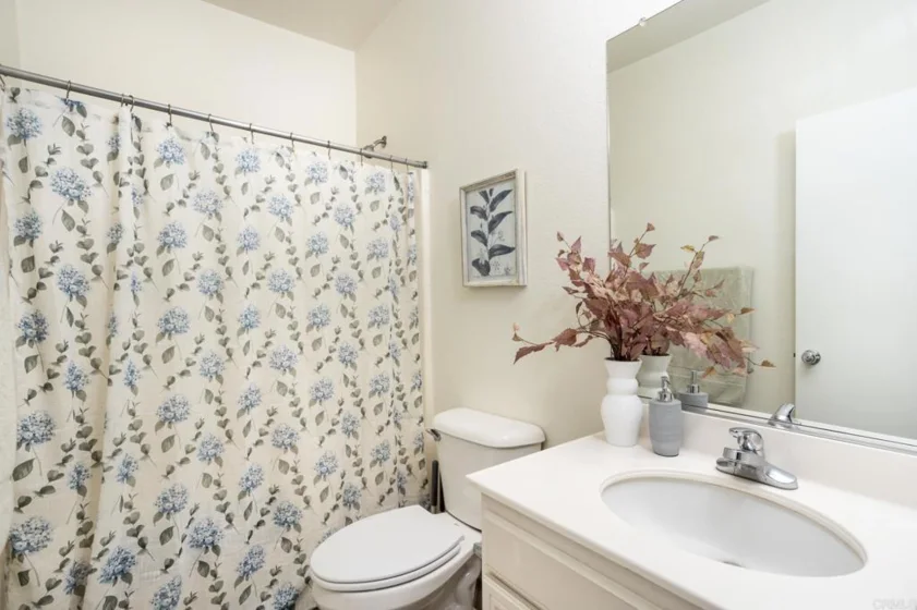425 S Meadowbrook Drive #123 photo 14