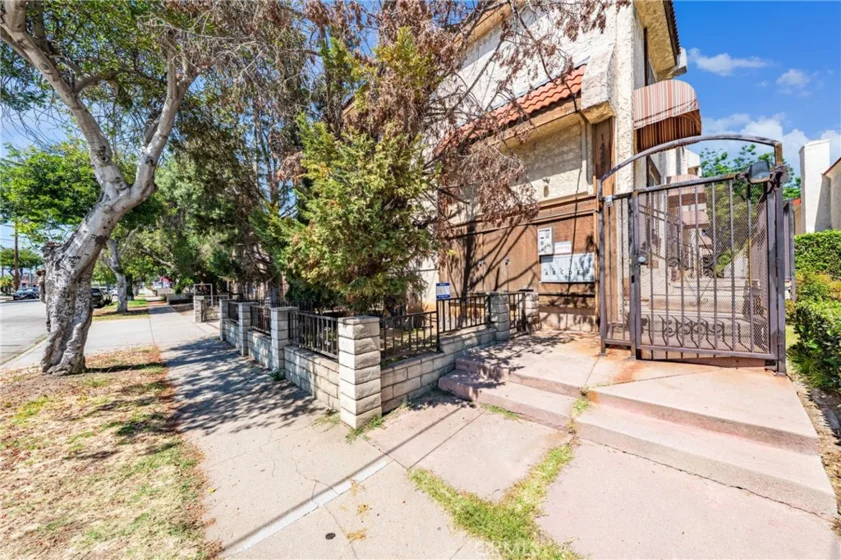 1420 S 5th Street #E photo 1