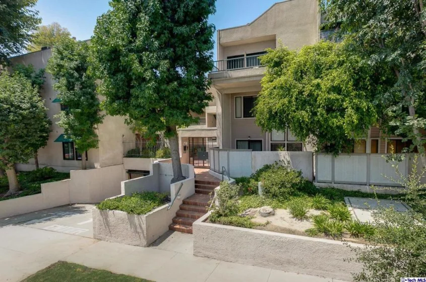 1310 E Orange Grove Boulevard #209 photo 1