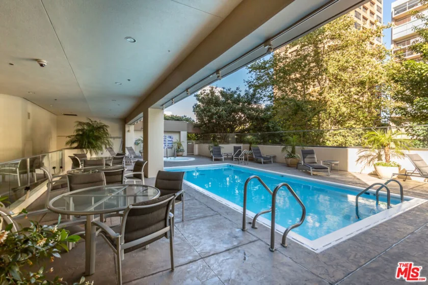 10445 Wilshire Boulevard #1806 photo 37