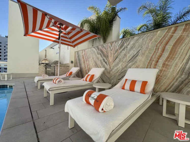 10520 Wilshire Boulevard #701 photo 32