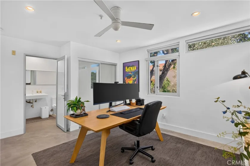 1037 N Laurel Avenue #1 photo 10
