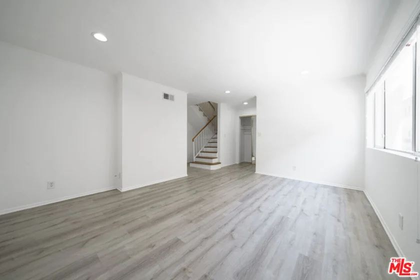 7631 Reseda Boulevard #79X photo 1