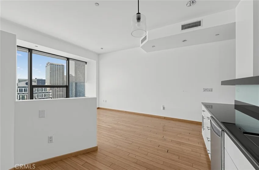 1100 Wilshire Boulevard #2207 photo 15