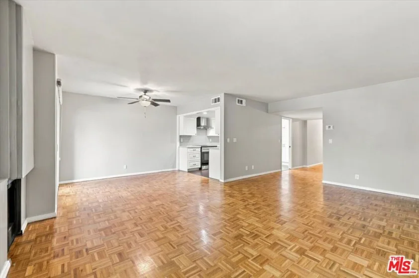 5870 Green Valley Circle #309 photo 12