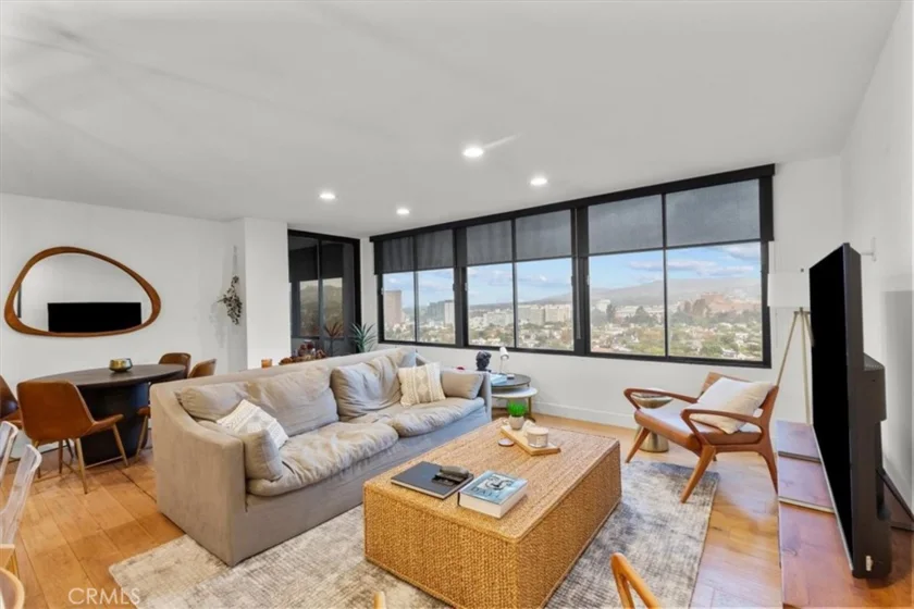 10501 Wilshire #2212 photo 2