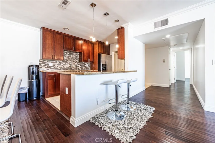 5454 Zelzah Avenue #314 photo 1