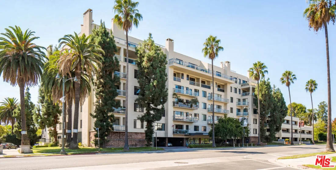 4460 Wilshire Boulevard #207 photo 3