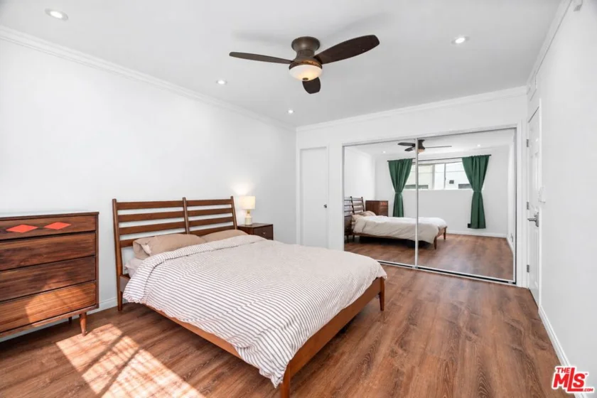 6160 Whitsett Avenue #10 photo 10