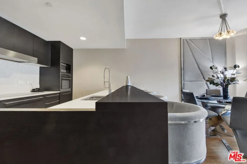6250 Hollywood Boulevard #6F photo 59