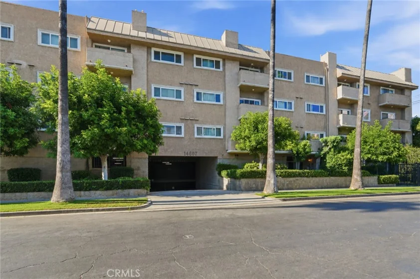 14607 Erwin Street #107 photo 20