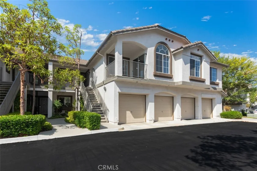 16 Chaumont Circle photo 32