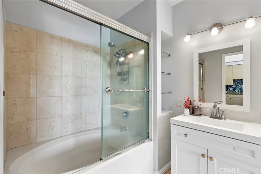 388 E Ocean Boulevard #709 photo 16
