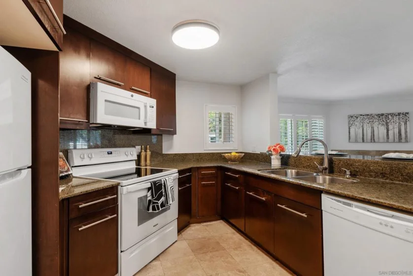 7597 Charmant Drive #Unit 904 photo 33