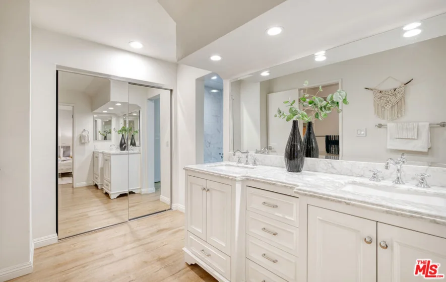 1920 Pandora Avenue #8 photo 27