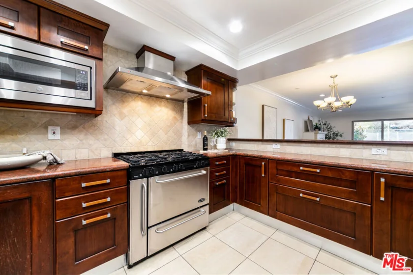 1417 S Westgate Avenue #201 photo 9