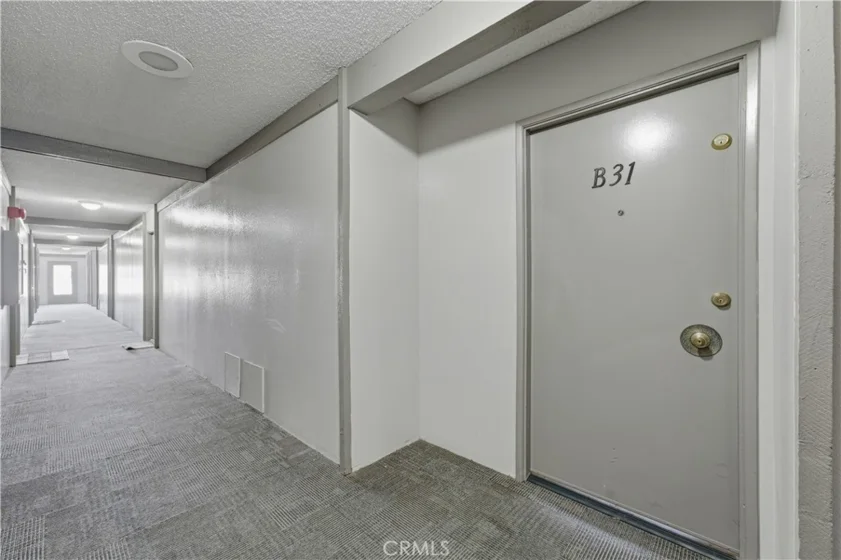 278 N Wilshire #B31 photo 24