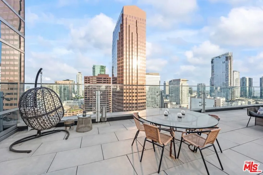 877 Francisco Street #1716 photo 12