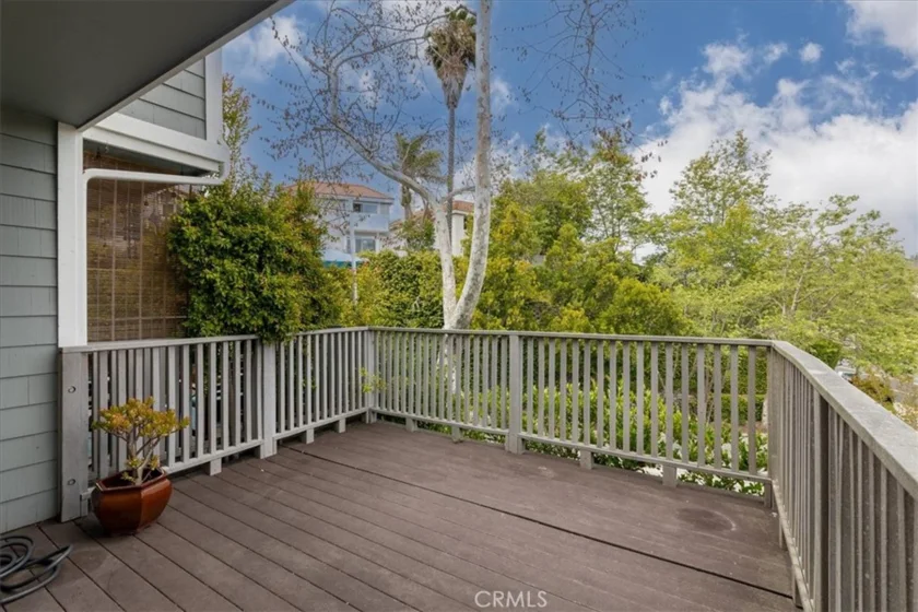 121 Santa Rosa Court photo 3