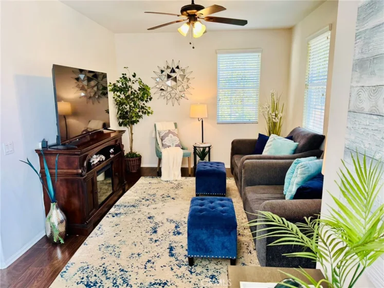 44942 Bellflower photo 7
