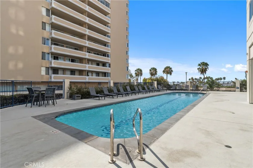 525 E Seaside #710 photo 25