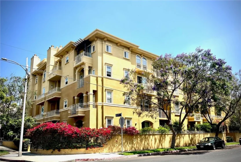 10641 Missouri Avenue #404 photo 1