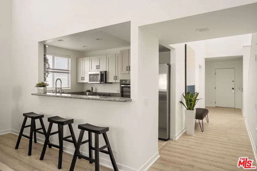1617 S Beverly Glen Boulevard #404 photo 30