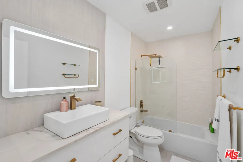 1222 N Olive Drive #201 photo 10