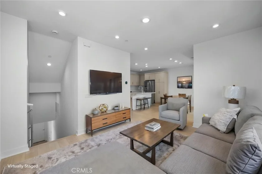 669 S Lyon Street photo 61
