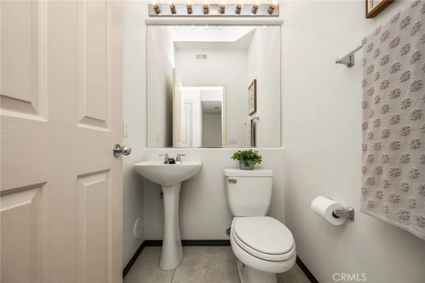 1506 Reggio Aisle photo 23